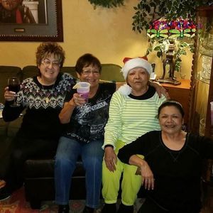 Meet your Posher, Dina